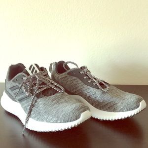 8 Adidas Bounce Gray with black accents